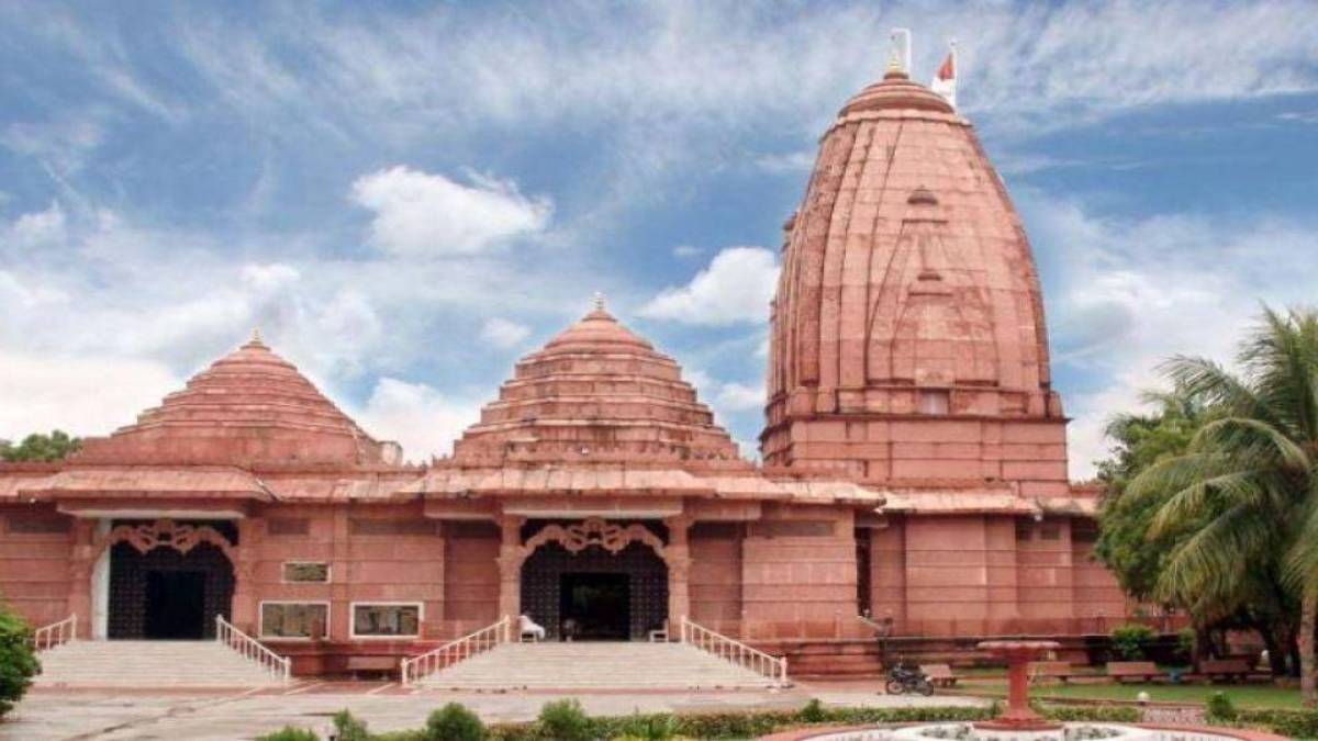 Ambika Niketan Temple Surat (Timings, History, Entry Fee, Images, Aarti, Location & Phone) - Surat Tourism